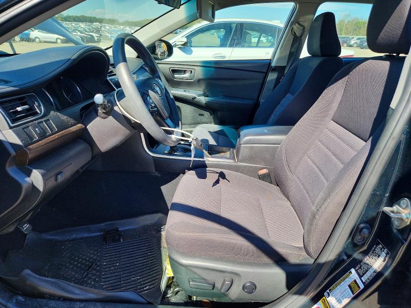 70986806 :رقم المزاد ، 4T1BF1FK8HU271507 vin ، 2017 Toyota Camry مزاد بيع