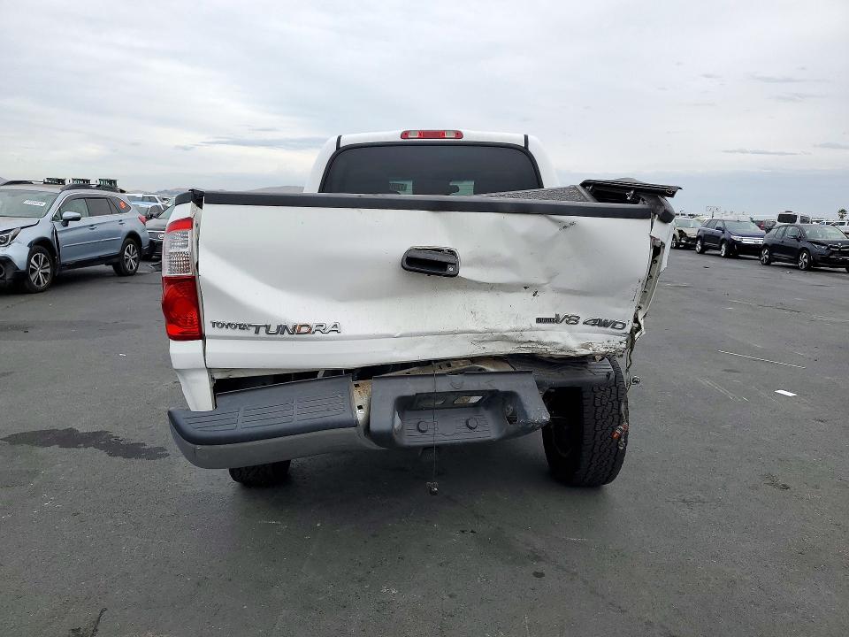 2004 Toyota Tundra მანქანა იყიდება აუქციონზე, vin: 5TBDT44174S438867, აუქციონის ნომერი: 73595156
