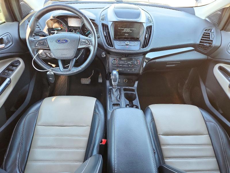 72684156 :رقم المزاد ، 1FMCU9HD6KUB36024 vin ، 2019 Ford Escape مزاد بيع
