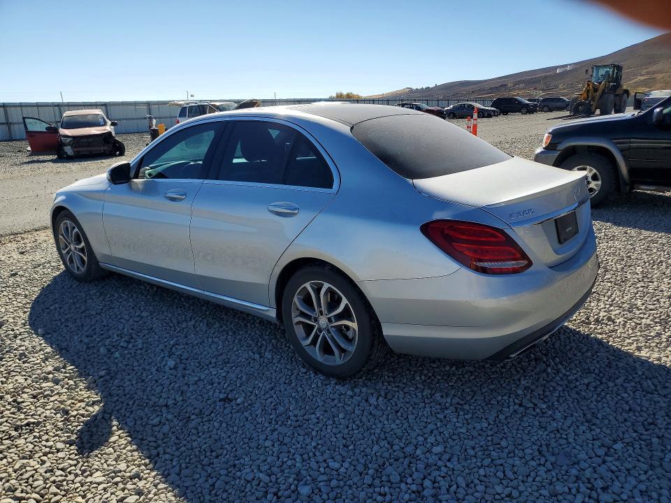 70725456 :رقم المزاد ، 55SWF4JB0GU143007 vin ، 2016 Mercedes-benz C مزاد بيع