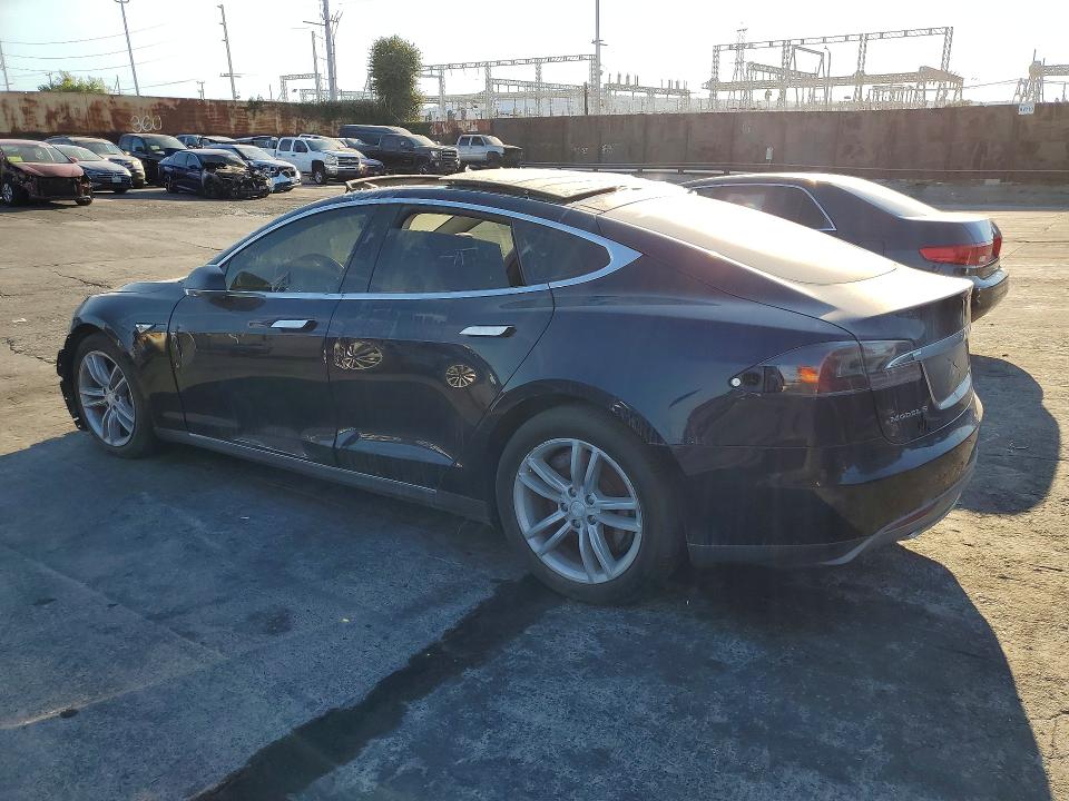 Продаж на аукціоні авто 2014 Tesla Model S, vin: 5YJSA1S12EFP32933, номер лоту: 71622036