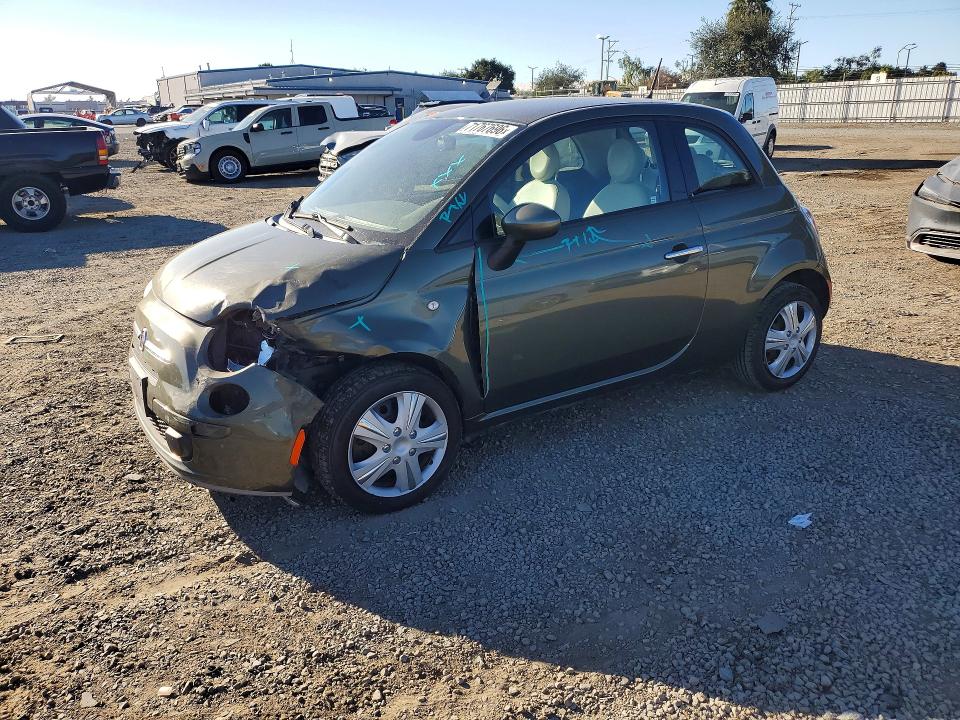 Продажа на аукционе авто 2015 Fiat 500, vin: 3C3CFFAR4FT562141, номер лота: 71767696
