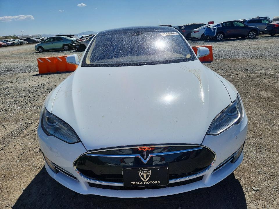 Продажа на аукционе авто 2014 Tesla Model S, vin: 5YJSA1S11EFP47911, номер лота: 71436906