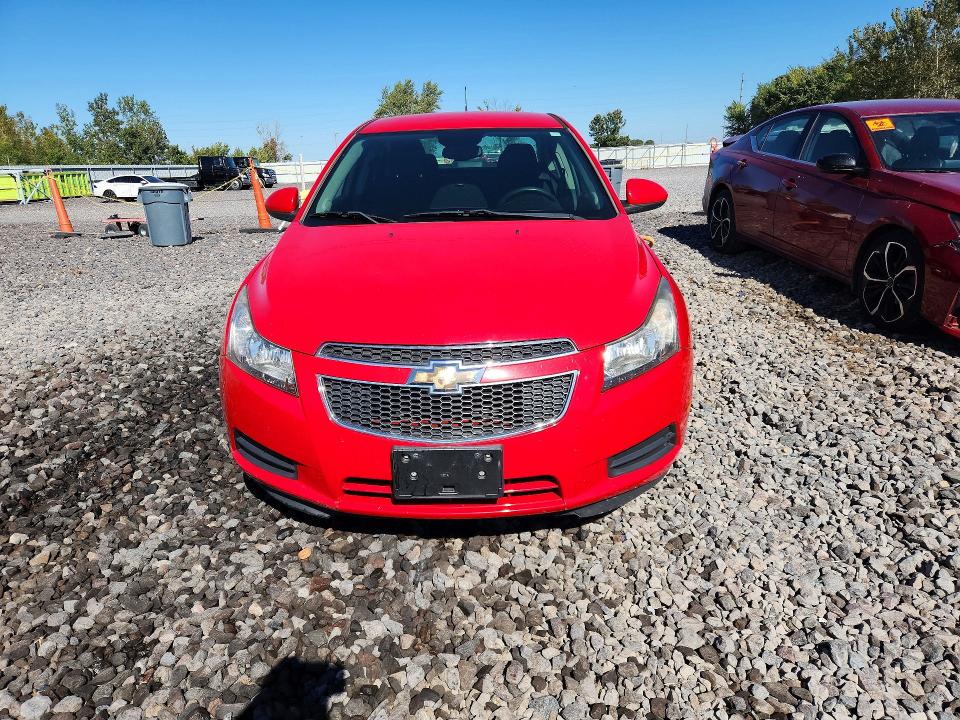 70925996 :رقم المزاد ، 1G1PC5SB7E7224777 vin ، 2014 Chevrolet Cruze مزاد بيع