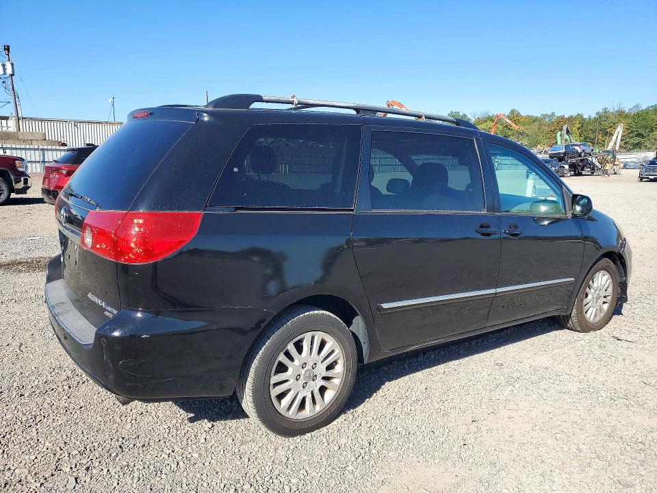 Продажа на аукционе авто 2008 Toyota Sienna, vin: 5TDBK22CX8S022165, номер лота: 72172736