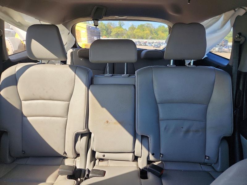 70558556 :رقم المزاد ، 5FNYF6H74JB070786 vin ، 2018 Honda Pilot مزاد بيع