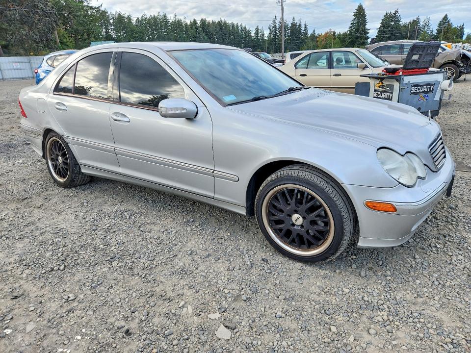 Aukcja sprzedaży 2001 Mercedes-benz C, vin: WDBRF64J01F111527, numer aukcji: 71659796