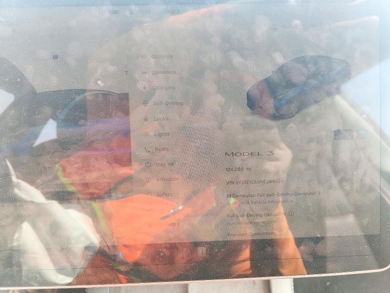 Продажа на аукционе авто 2022 Tesla Model 3, vin: 5YJ3E1EA9NF288499, номер лота: 72176086