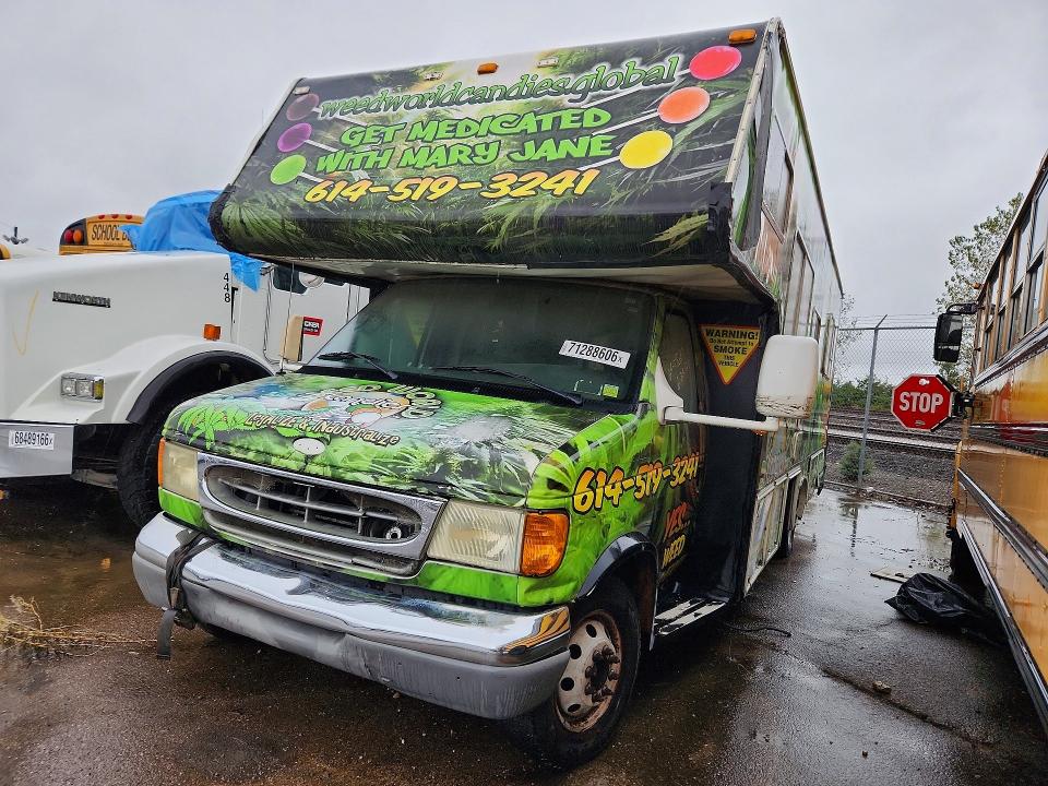 71288606 :رقم المزاد ، 1FDXE45S22HA17786 vin ، 2002 Ford E-450 مزاد بيع