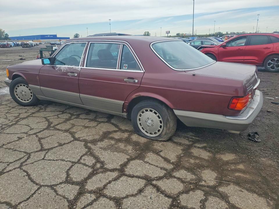 70569816 :رقم المزاد ، WDBCA25D7JA395872 vin ، 1988 Mercedes-benz 300 مزاد بيع