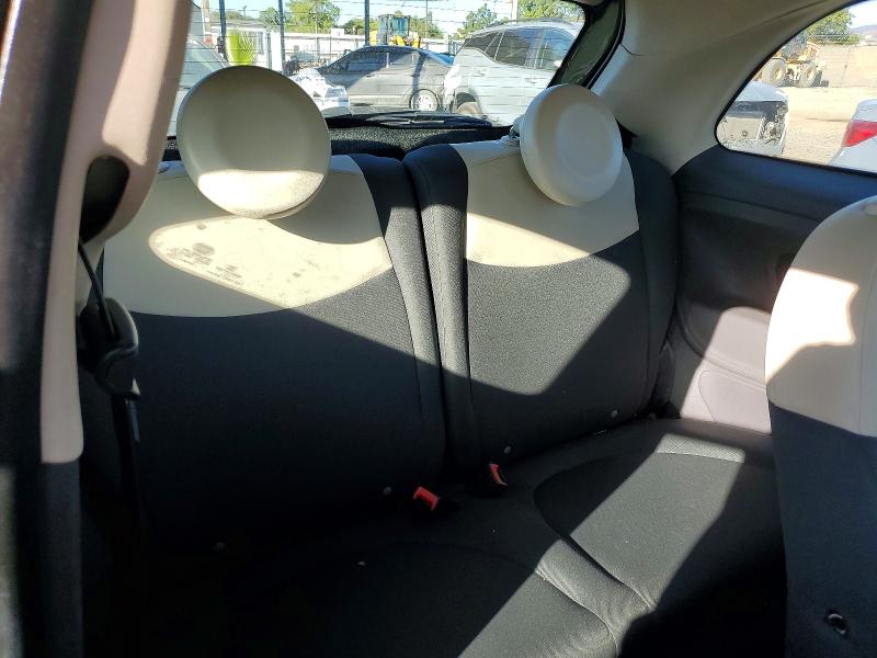 71767696 :رقم المزاد ، 3C3CFFAR4FT562141 vin ، 2015 Fiat 500 مزاد بيع
