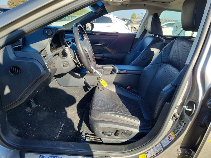 71687146 :رقم المزاد ، JTHB21B19K2034751 vin ، 2019 Lexus Es مزاد بيع