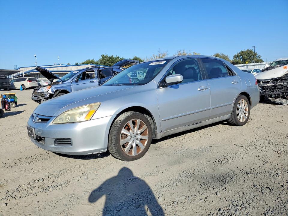 Продажа на аукционе авто 2007 Honda Accord, vin: 1HGCM66407A032404, номер лота: 71889696