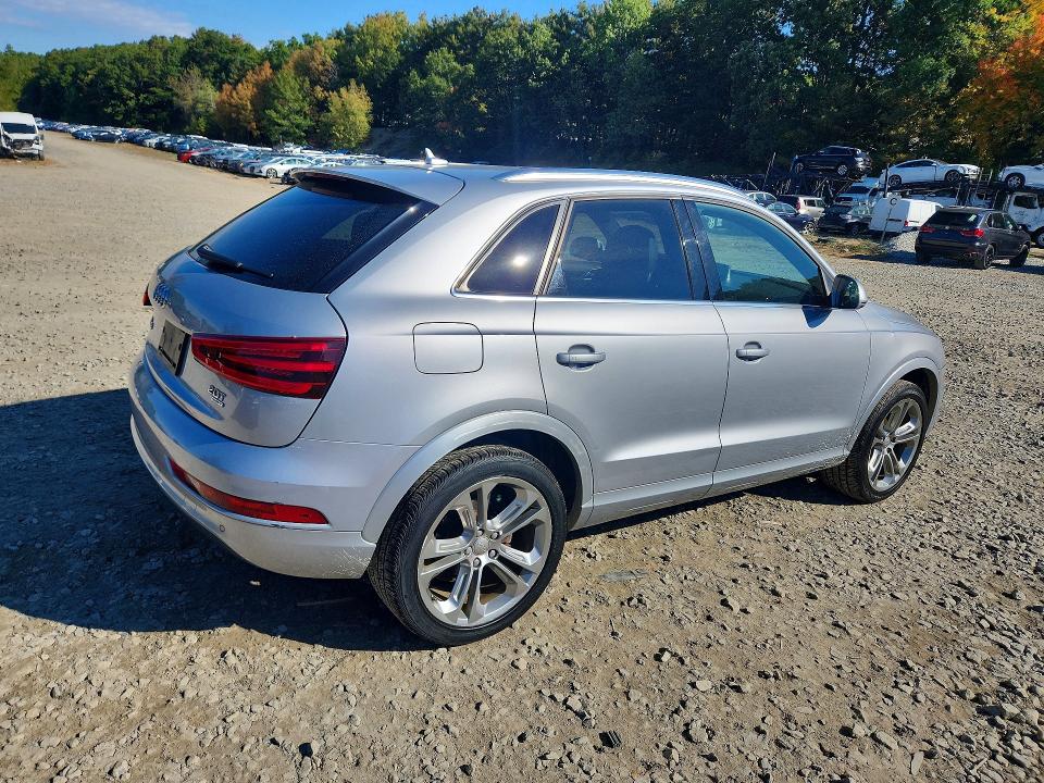 71441566 :رقم المزاد ، WA1GFCFS6FR007315 vin ، 2015 Audi Q3 مزاد بيع
