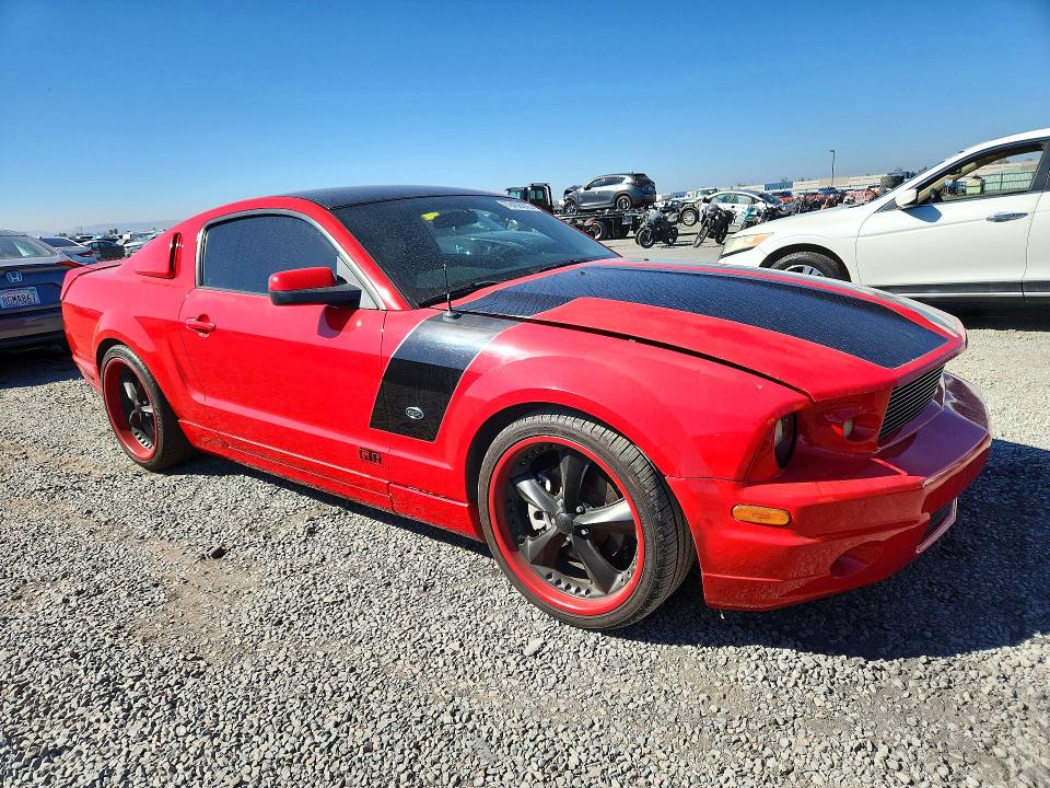 72408276 :رقم المزاد ، 1ZVHT82H275255559 vin ، 2007 Ford Mustang مزاد بيع