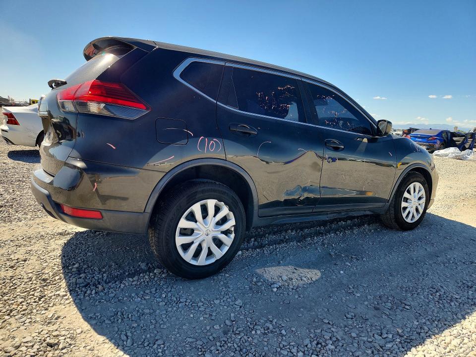 70506416 :رقم المزاد ، JN8AT2MT1HW384685 vin ، 2017 Nissan Rogue مزاد بيع