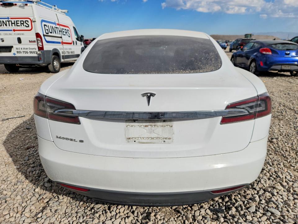 71671896 :رقم المزاد ، 5YJSA1AC1DFP10231 vin ، 2013 Tesla Model S مزاد بيع