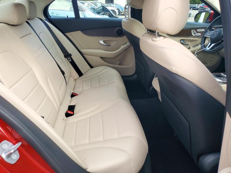 72683126 :رقم المزاد ، W1KWF8EB3MR620463 vin ، 2021 Mercedes-benz C مزاد بيع