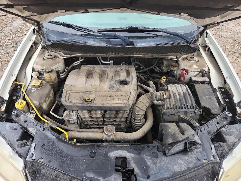 72995506 :رقم المزاد ، 1B3CC4FB4AN201751 vin ، 2010 Dodge Avenger مزاد بيع