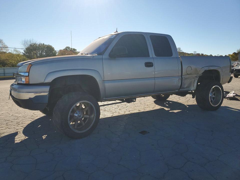 71795806 :رقم المزاد ، 2GCEK19T441194108 vin ، 2004 Chevrolet Silverado مزاد بيع