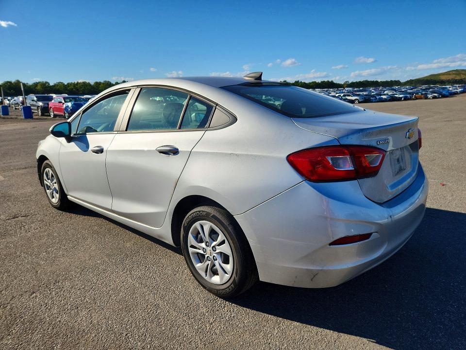 2019 Chevrolet Cruze მანქანა იყიდება აუქციონზე, vin: 1G1BC5SM9K7111856, აუქციონის ნომერი: 71754556