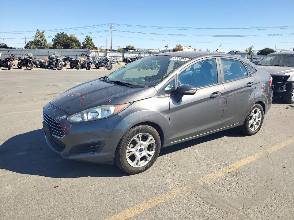 71274016 :رقم المزاد ، 3FADP4BJ2FM211772 vin ، 2015 Ford Fiesta مزاد بيع