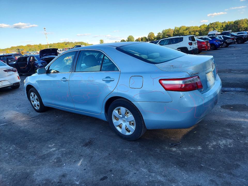 70654646 :رقم المزاد ، 4T1BE46KX7U706854 vin ، 2007 Toyota Camry مزاد بيع