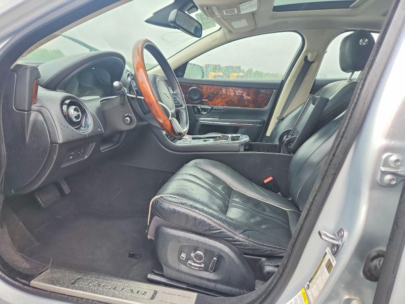 70826636 :رقم المزاد ، SAJWA1C71H8W11014 vin ، 2017 Jaguar Xj مزاد بيع