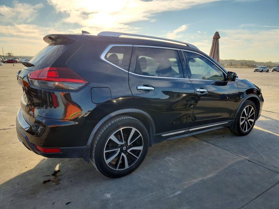Продажа на аукционе авто 2018 Nissan Rogue, vin: JN8AT2MT4JW490229, номер лота: 72424996