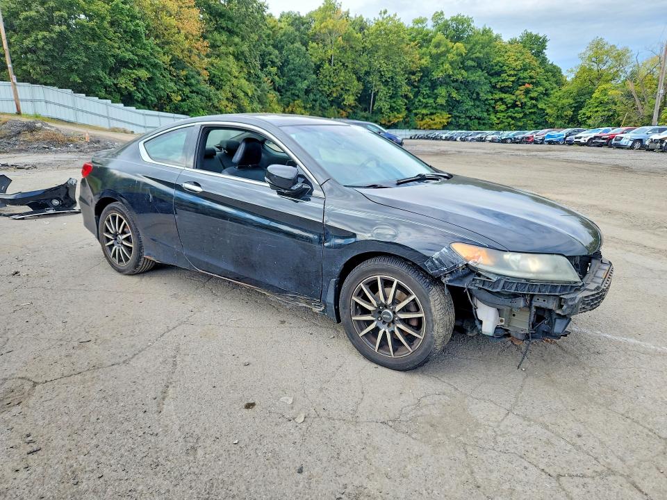 70850996 :رقم المزاد ، 1HGCT1B82DA013511 vin ، 2013 Honda Accord مزاد بيع