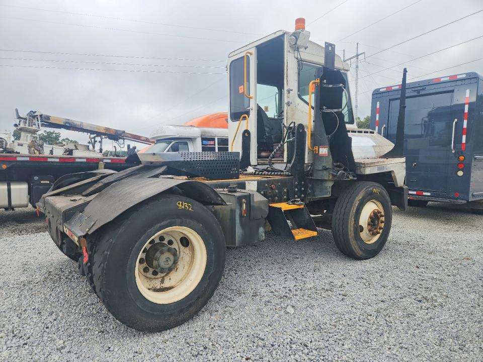 67449206 :رقم المزاد ، 11VJ813A5HA000904 vin ، 2017 Kalmar Ottawa T2 مزاد بيع