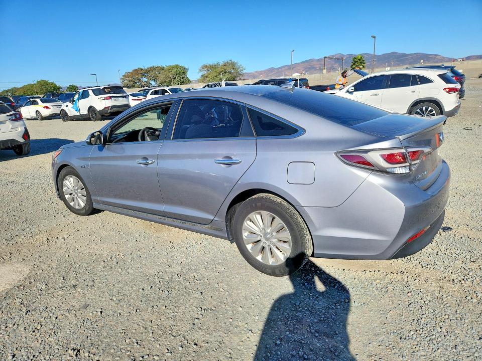 2016 Hyundai Sonata Hybrid მანქანა იყიდება აუქციონზე, vin: KMHE24L19GA013938, აუქციონის ნომერი: 71564966