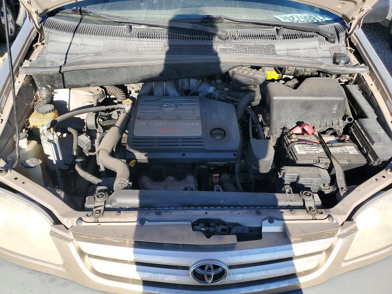 2001 Toyota Sienna მანქანა იყიდება აუქციონზე, vin: 4T3ZF13CX1U351075, აუქციონის ნომერი: 71866726