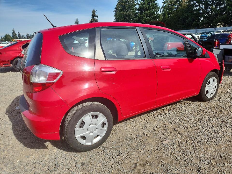 Продажа на аукционе авто 2013 Honda Fit, vin: JHMGE8H31DC024971, номер лота: 70728296