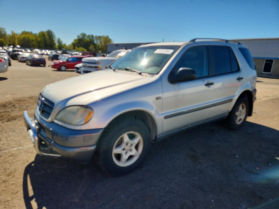 1999 Mercedes-benz Ml მანქანა იყიდება აუქციონზე, vin: 4JGAB54E3XA117914, აუქციონის ნომერი: 71953766