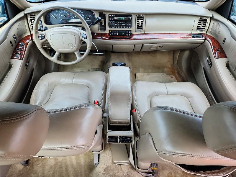 72450586 :رقم المزاد ، 1G4CW52K1W4648015 vin ، 1998 Buick Park Avenue مزاد بيع