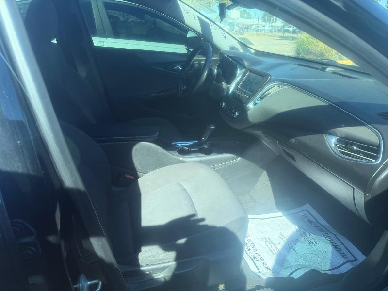 Продажа на аукционе авто 2018 Chevrolet Malibu, vin: 1G1ZD5ST2JF152594, номер лота: 71323426