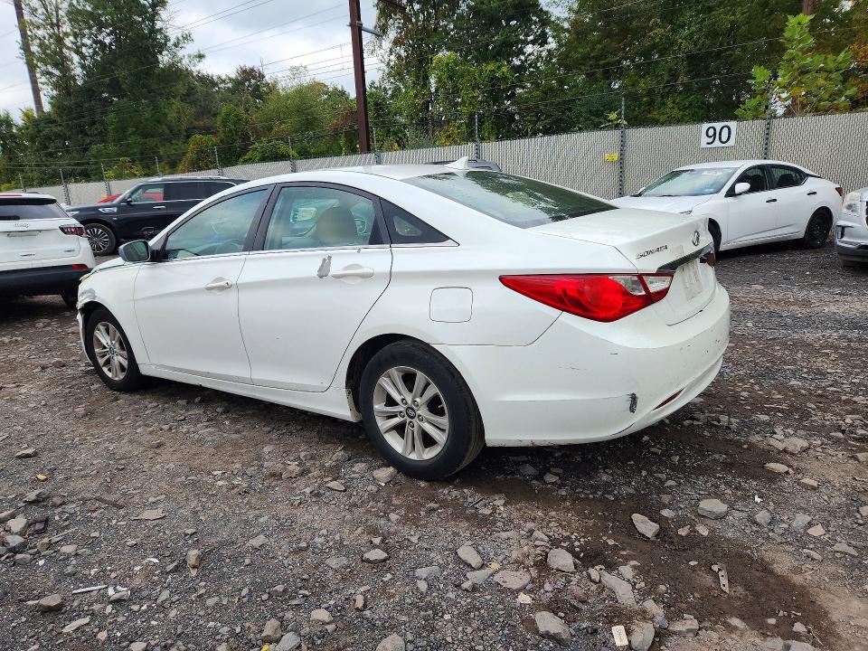 71642376 :رقم المزاد ، 5NPEB4AC8BH015917 vin ، 2011 Hyundai Sonata مزاد بيع