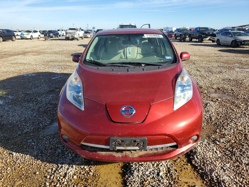 2011 Nissan Leaf მანქანა იყიდება აუქციონზე, vin: JN1AZ0CP7BT000617, აუქციონის ნომერი: 71659666