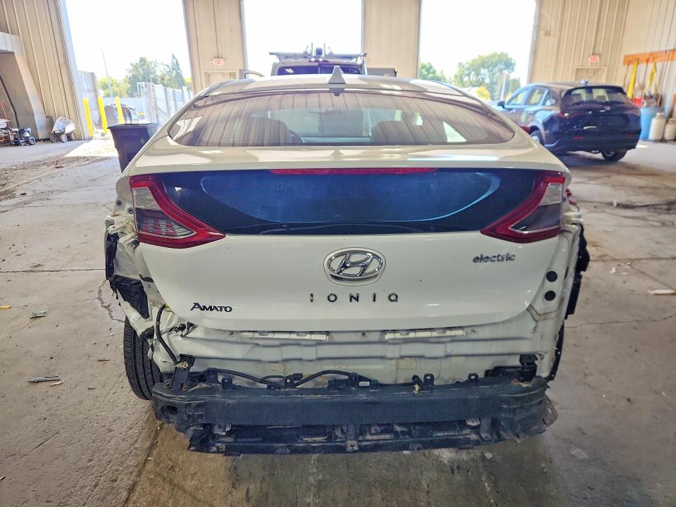 2019 Hyundai Ioniq Electric მანქანა იყიდება აუქციონზე, vin: KMHC75LH2KU038439, აუქციონის ნომერი: 71760756