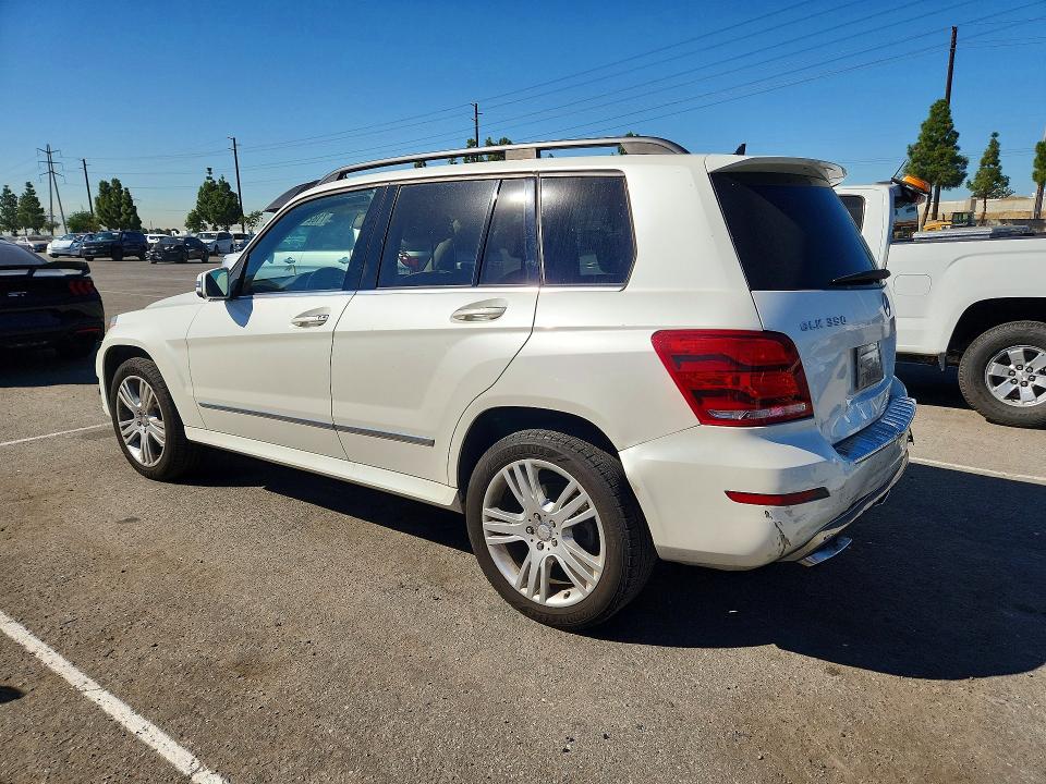 Продаж на аукціоні авто 2015 Mercedes-benz Glk, vin: WDCGG5HB8FG427580, номер лоту: 71821266