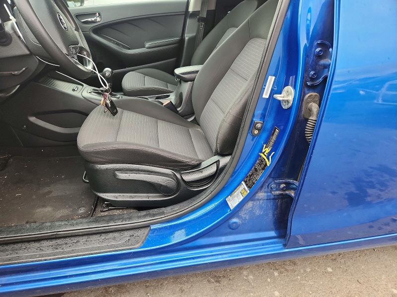 70945466 :رقم المزاد ، KNAFX4A64F5314064 vin ، 2015 Kia Forte مزاد بيع