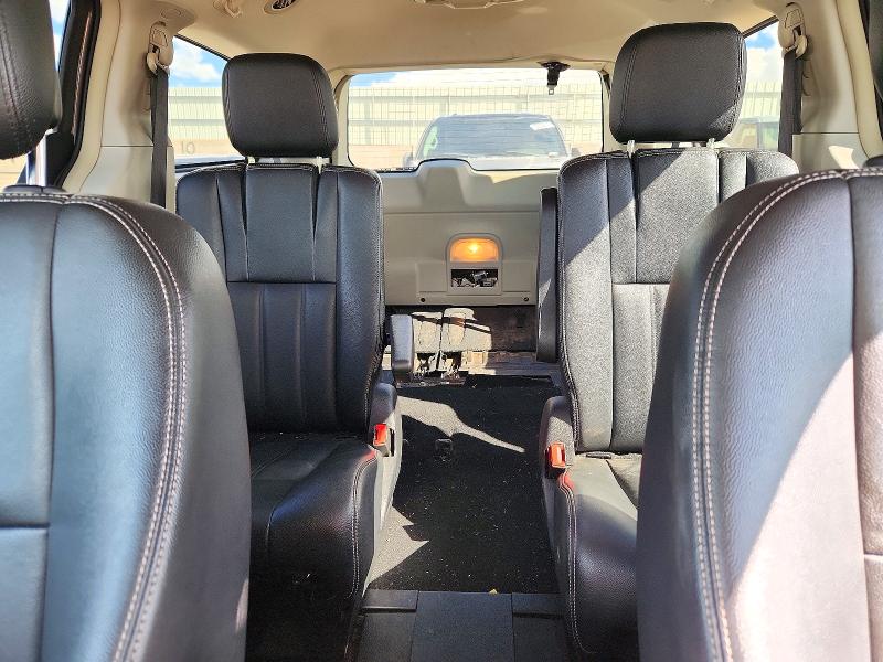 73127666 :رقم المزاد ، 2C4RC1BG5GR187606 vin ، 2016 Chrysler Town & Country مزاد بيع