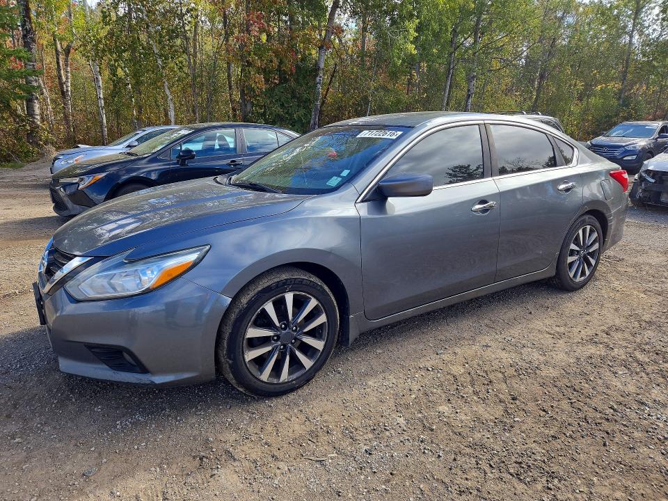 2017 Nissan Altima მანქანა იყიდება აუქციონზე, vin: 1N4AL3AP0HN349415, აუქციონის ნომერი: 71722616