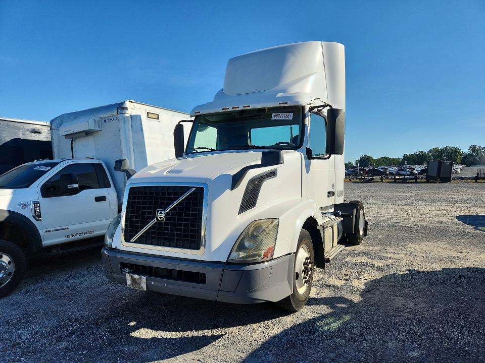 2018 Volvo Vnl მანქანა იყიდება აუქციონზე, vin: 4V4N39TGXJN892440, აუქციონის ნომერი: 69941186