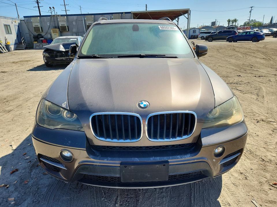 68502386 :رقم المزاد ، 5UXZV4C55BL400563 vin ، 2011 Bmw X5 مزاد بيع