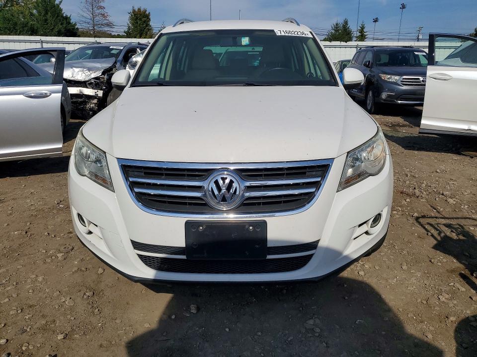 Aukcja sprzedaży 2011 Volkswagen Tiguan, vin: WVGBV7AX1BW557462, numer aukcji: 71602236