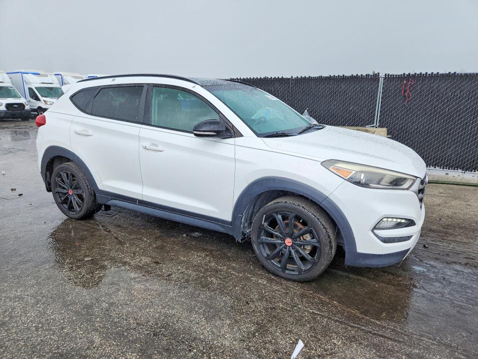 Продажа на аукционе авто 2017 Hyundai Tucson, vin: KM8J33A25HU533085, номер лота: 71446156