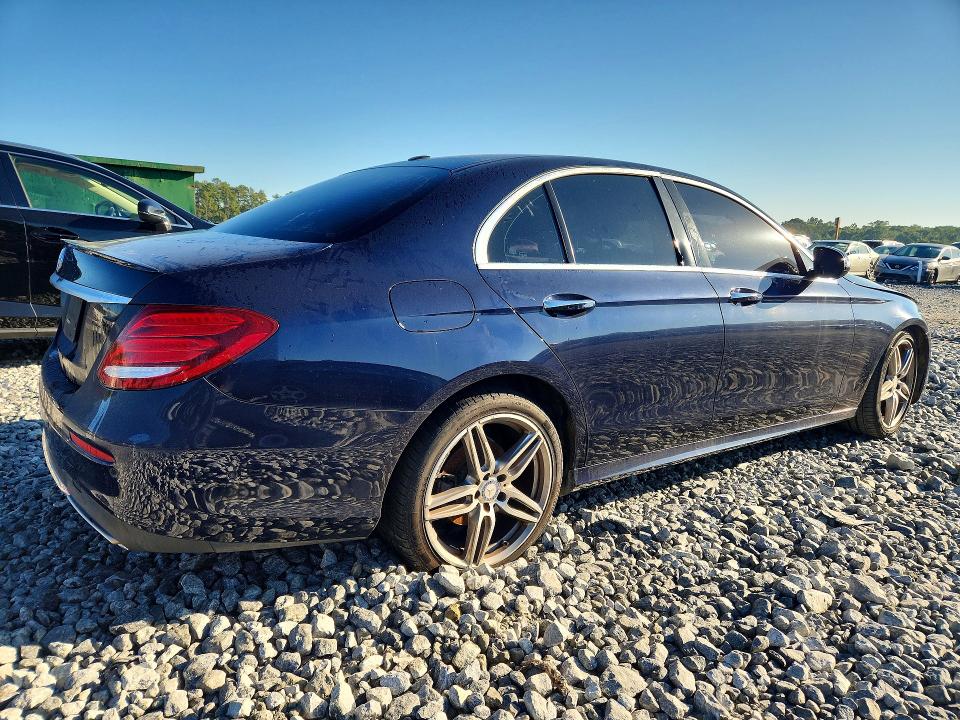 71829826 :رقم المزاد ، WDDZF4JB5HA100913 vin ، 2017 Mercedes-benz E مزاد بيع