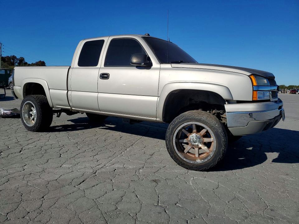 71795806 :رقم المزاد ، 2GCEK19T441194108 vin ، 2004 Chevrolet Silverado مزاد بيع